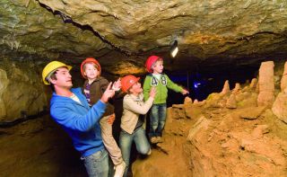 naturliche wasserfalle hannover Schillat-Höhle